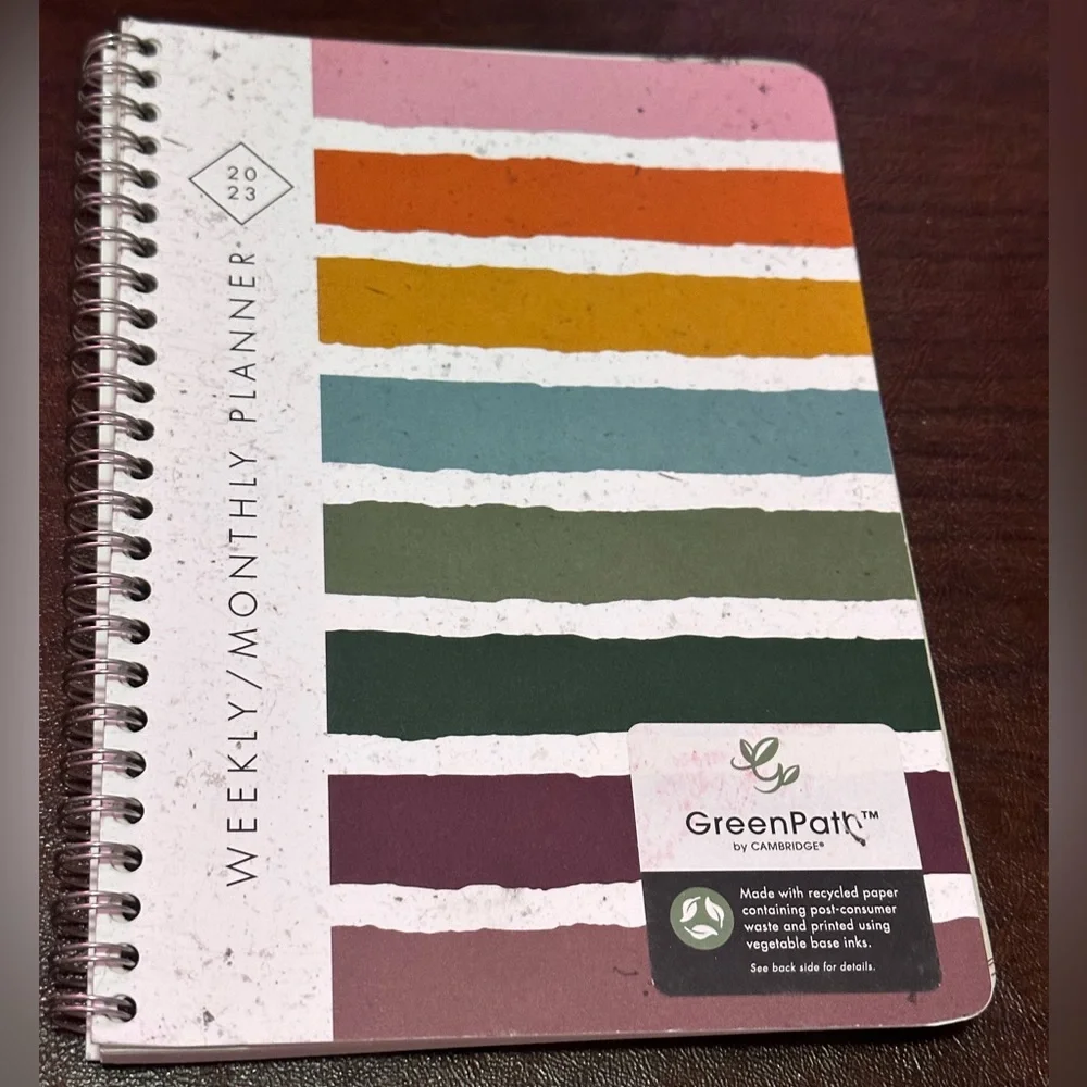 2023 Weekly & Monthly Planner